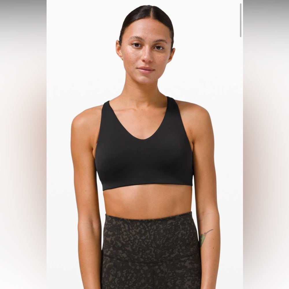 Lululemon In Alignment Racerback Sport Bra in Black! 🖤